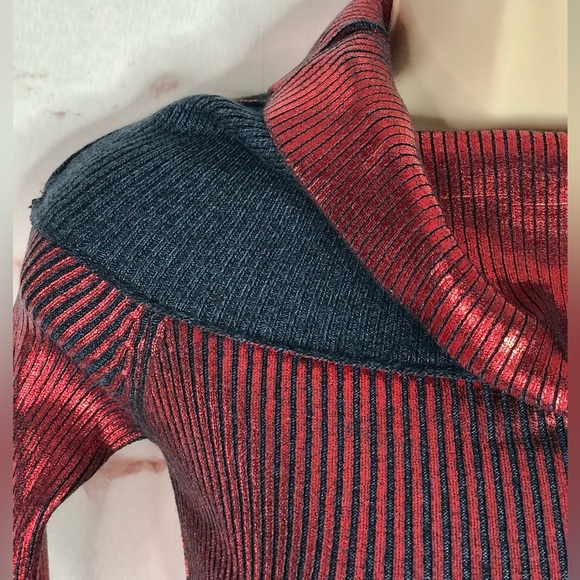 ZARA XS Off the Shoulder Metallic Red & Grey Foil Knit Stretch Top NEW WITH TAG - Picture 7 of 15